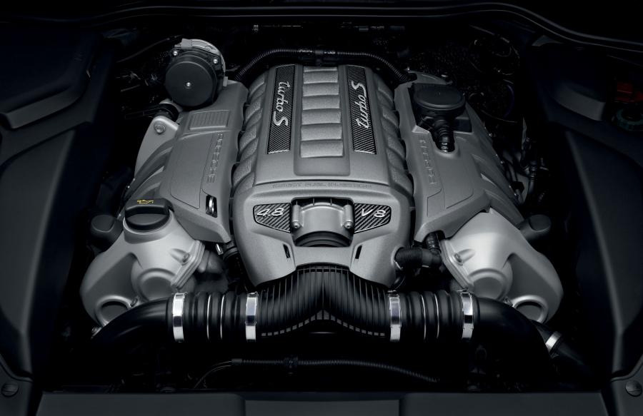  Porsche Cayenne Turbo S 2012 года  (фото 2 из 28)